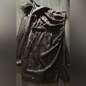 Windsor Black One-Shoulder Long Sleeve Sequin Dress